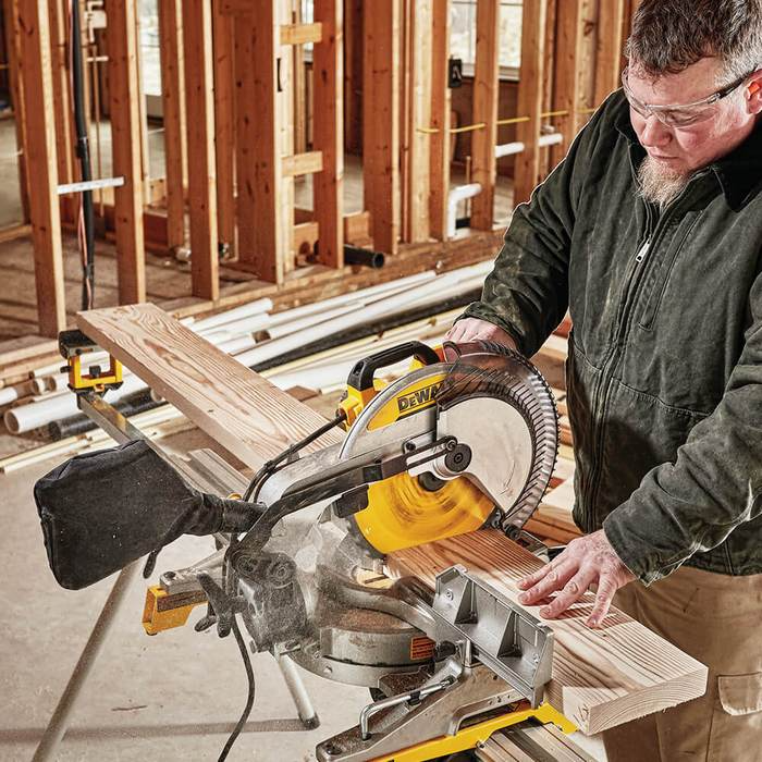 Sierra Ingletadora 12" 1,600W Dewalt DWS715