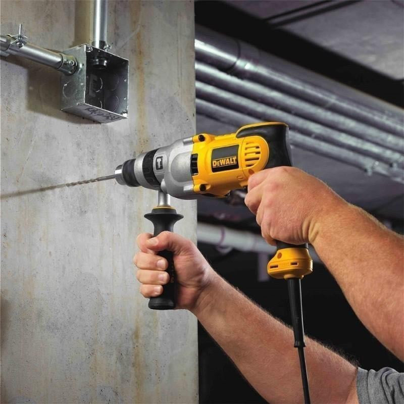 Barreno Percutor 1,200W 1/2" 2 Velocidades 56,000 GPM + Maletín | DEWALT DWD520K