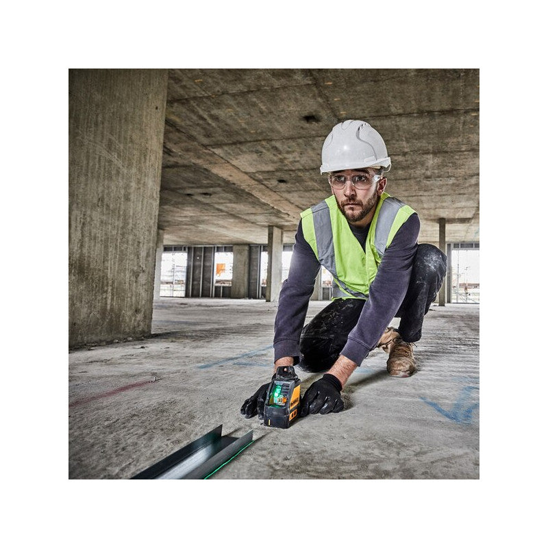 [DW088CG] -Nivel Laser, 30 Metros, 2 Lineas Verdes Horizontal Y Vertical, Con Maleta Plasticay Soporte Magnetico. Marca Dewalt