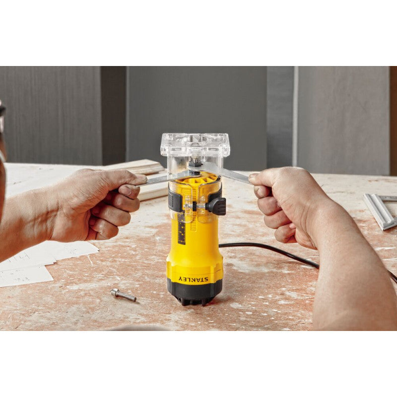 [ST55-B3] -Router De Palma, De 1/4 De Pulgada, 550 Watts. Stanley
