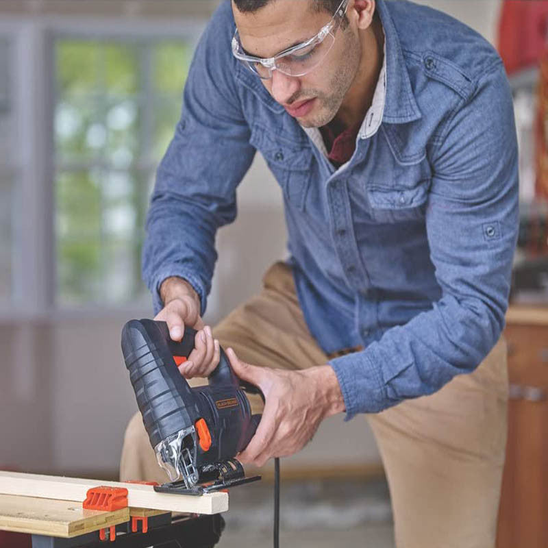 [BDEJS4C] -Sierra Caladora, 4 Amps, Accion Orbital. Marca Black And Decker