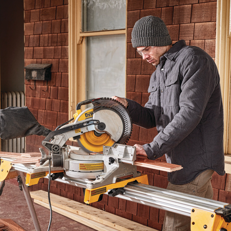 Sierra ingleteadora 10" 1600W 15A 5000 RPM, DEWALT