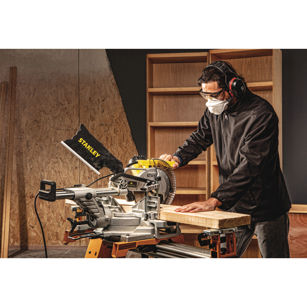 Sierra Inglete Deslizante Stanley SM18-B3 10” 1800W
