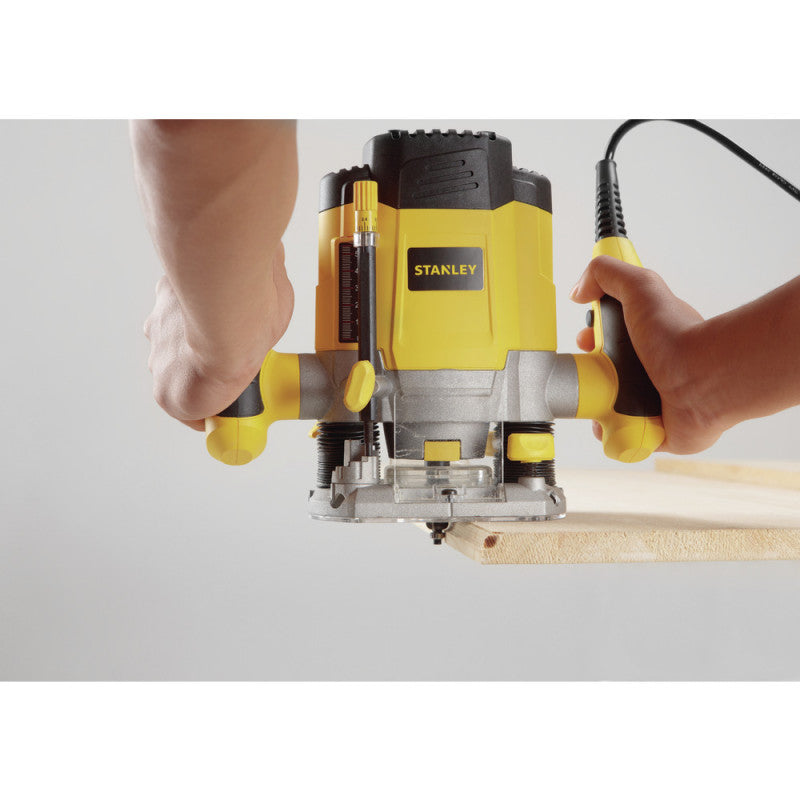 Router De Columna De 1 De 200 Watts De Vel Variable 8 De 000-28 De 000 Rpm De Con 6 Fresas Marca Stanley