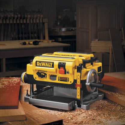 Cepillo De Banco 13 Pulgadas De Motor 15 Amperios De 20 De 000rpm De Cabezal De 3 Cuchillas Dewalt