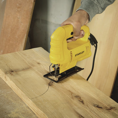 [SJ45-B3] -Sierra Caladora, 450 Watts, Uso Profesional. Marca Stanley