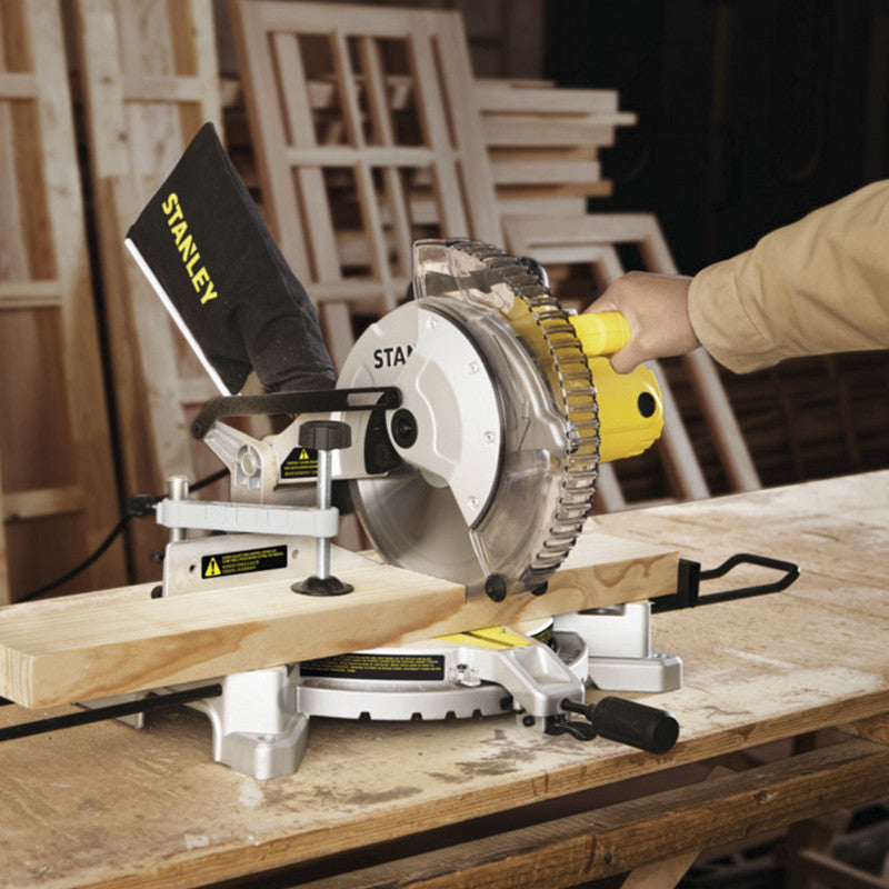 [SM16-B3] -Sierra Ingleteadora De 10 Pulg, 1,500 Watts, 5,500 Rpm. Marca Stanley