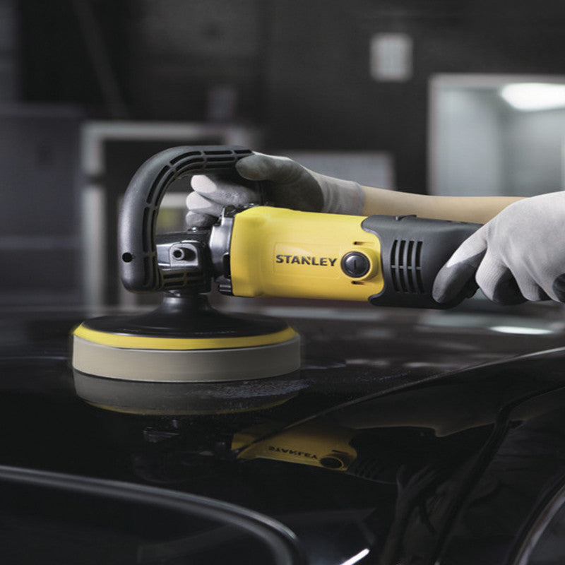 [SP137K-B3] -Pulidora Automotriz, De 7 Pulgadas, 1,300 Watts Con Mopa Y Caja Plastica. Marca Stanley