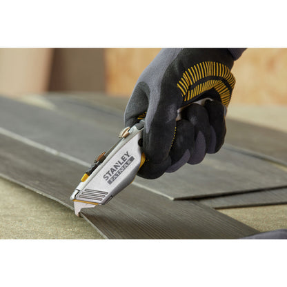 [10-789] -Cuchilla Retractil, Fatmax Xtreme Twin, Largo De 6-7/8 Pulg, 175 Mm, Con 2 Hojas Estandar Y 2 P/Techado. Marca Stanley