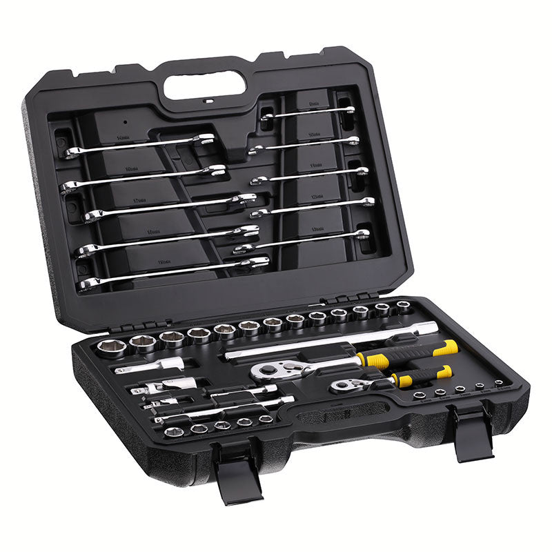 JUEGO DE 41 PIEZAS, RAIZ DE 1/4 y 1/2 PULGADA, COPAS 6 PUNTOS Y LLAVES, MILIMETRICAS CON MALETA PLASTICA. STANLEY