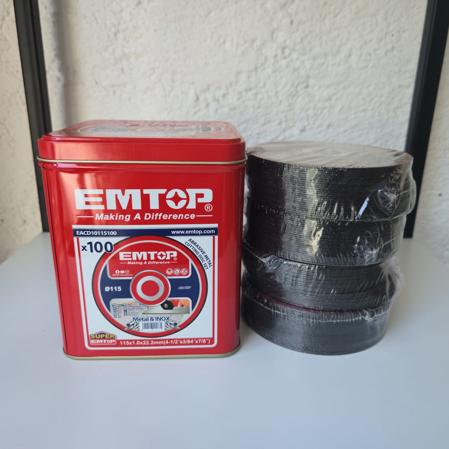 Caja 100 Discos Abrasivos, Planos, 4-1/2 X 3/64 X 7/8 Pulg, Corte Metal Y Acero Inoxidable, 115Mm X 1Mm X 22.2Mm. Emtop