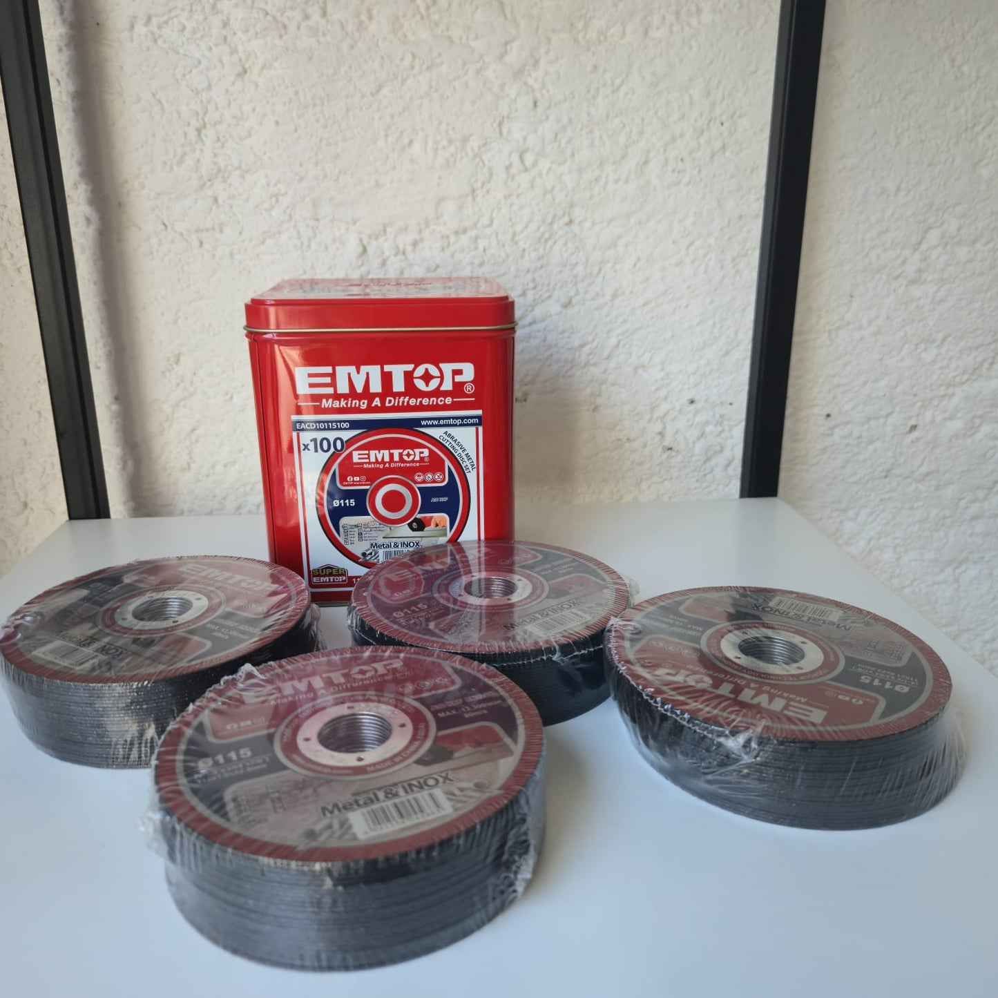 Caja 100 Discos Abrasivos, Planos, 4-1/2 X 3/64 X 7/8 Pulg, Corte Metal Y Acero Inoxidable, 115Mm X 1Mm X 22.2Mm. Emtop